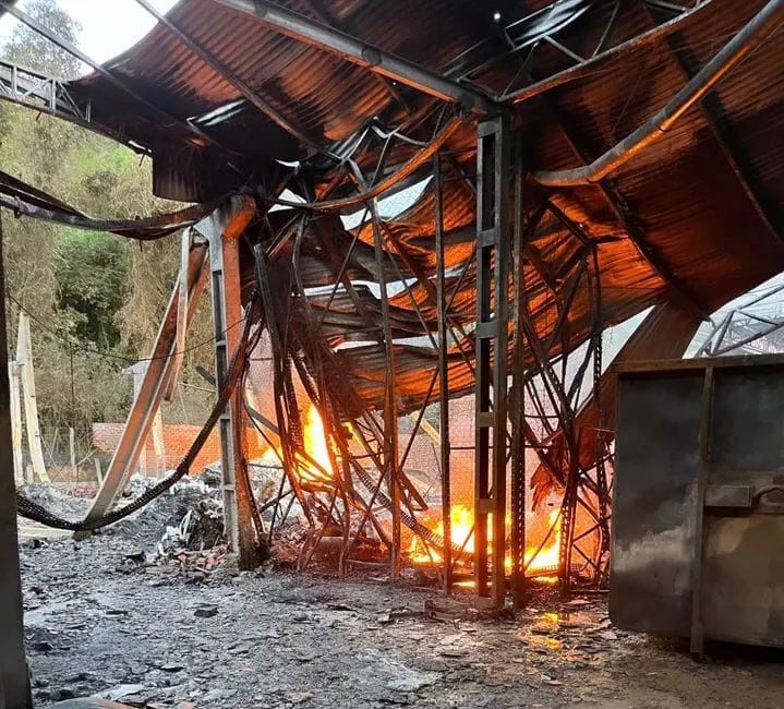 Bombeiros controlam incêndio em empresa do prefeito de  Bom Princípio