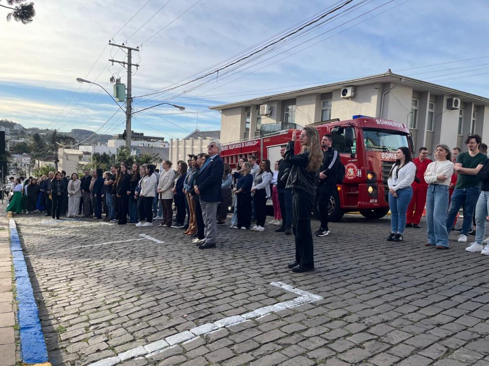 Semana da Pátria 2025 é aberta em Garibaldi com apresentações cívicas