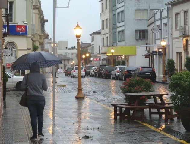 Frio intenso continua neste fim de semana em toda a Serra