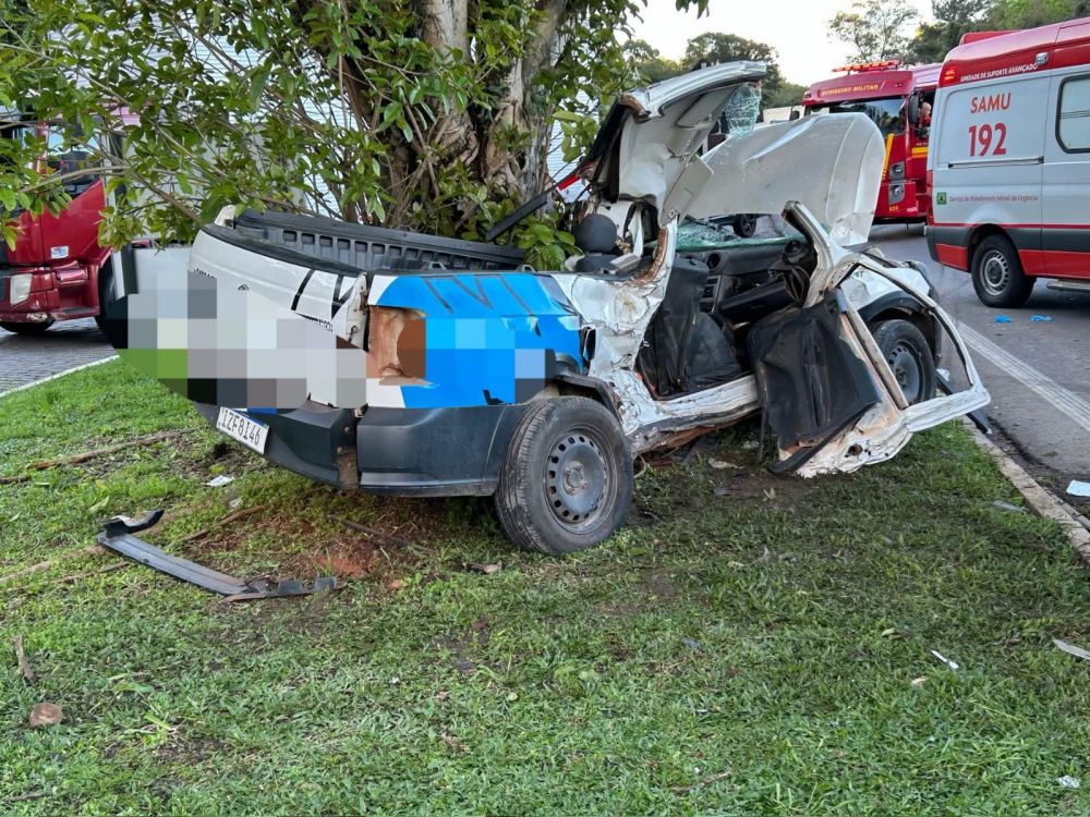 Colisão violenta entre Saveiro e Caminhonete deixa feridos em Garibaldi