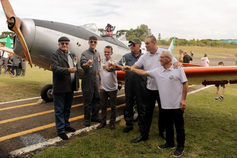 Sábado de celebração dos 80 anos do Aeroclube de Garibaldi