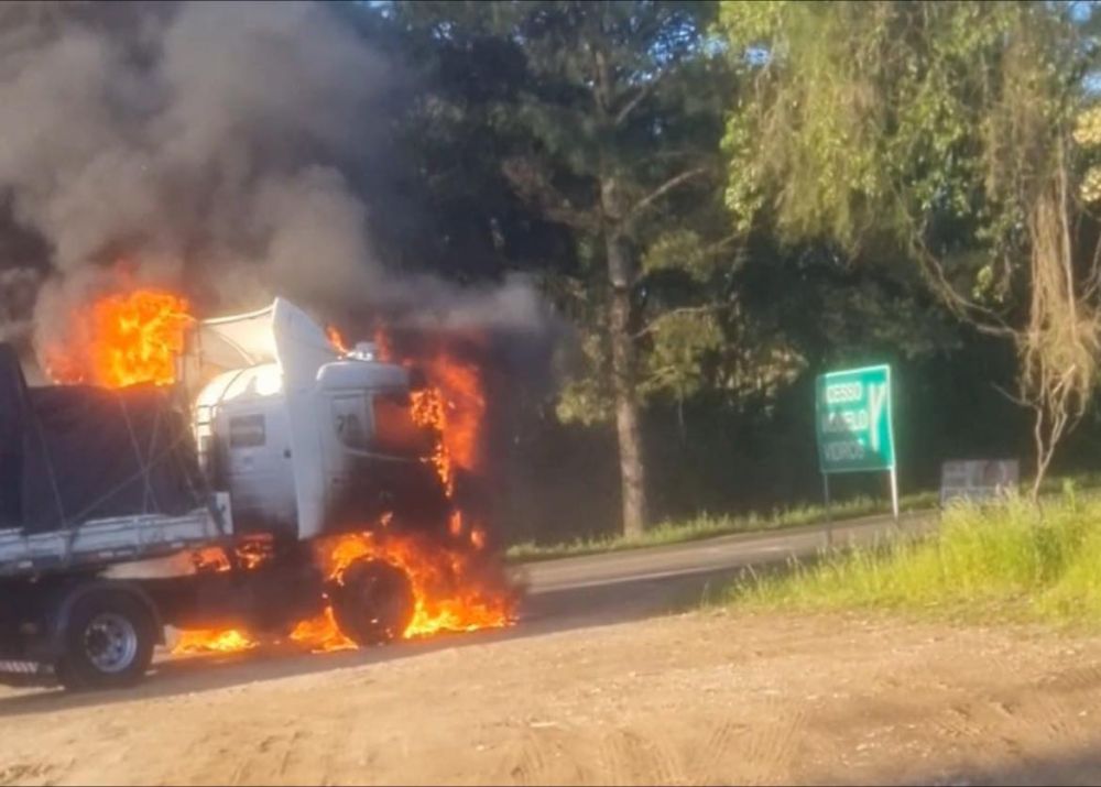 Motorista evita tragédia e salva caminhoneiro e criança na Rota do Sol