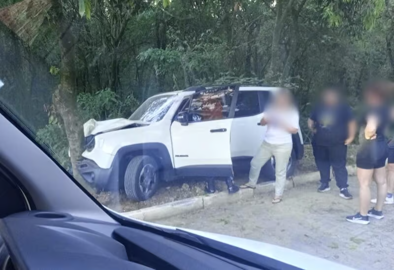 Motorista que tentou subornar policiais paga fiança e responderá em liberdade