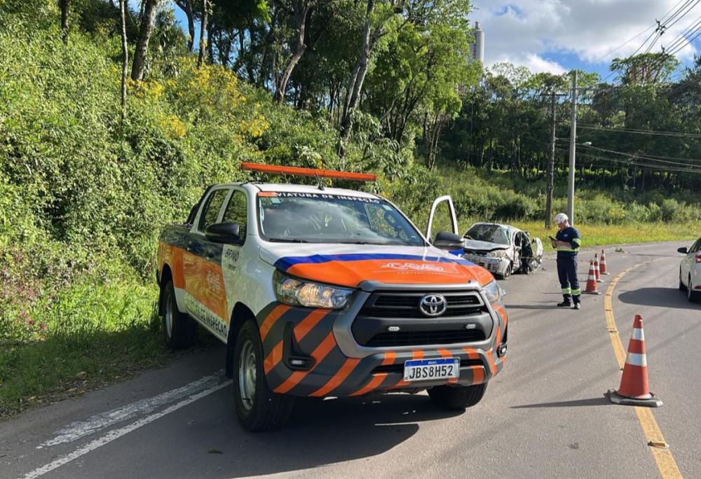 Colisão entre três carros deixa um morto e cinco feridos na BR-470 em Garibaldi