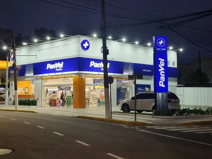 Panvel inaugura em Carlos Barbosa nova farmácia com horário até as 2h da manhã