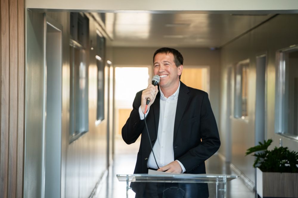 Barão inaugura nova sede da Prefeitura com estrutura moderna