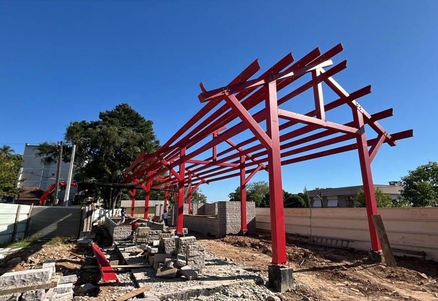 Obras de revitalização da Feira do Produtor avança em Carlos Barbosa
