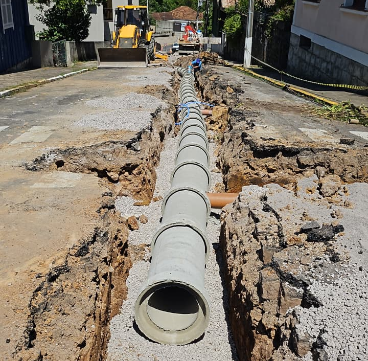 Depois de semanas interditada, Rua Manuel Mendes da Fonseca é liberada