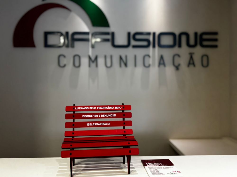 Banco Vermelho faz um alerta contra o feminicídio em Garibaldi