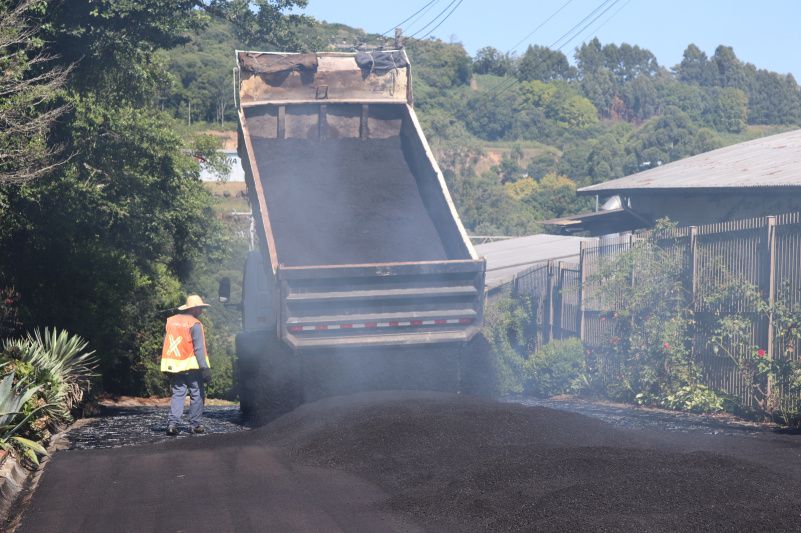 Novo Pacote de Obras leva pavimentação em diversos bairros de Garibaldi