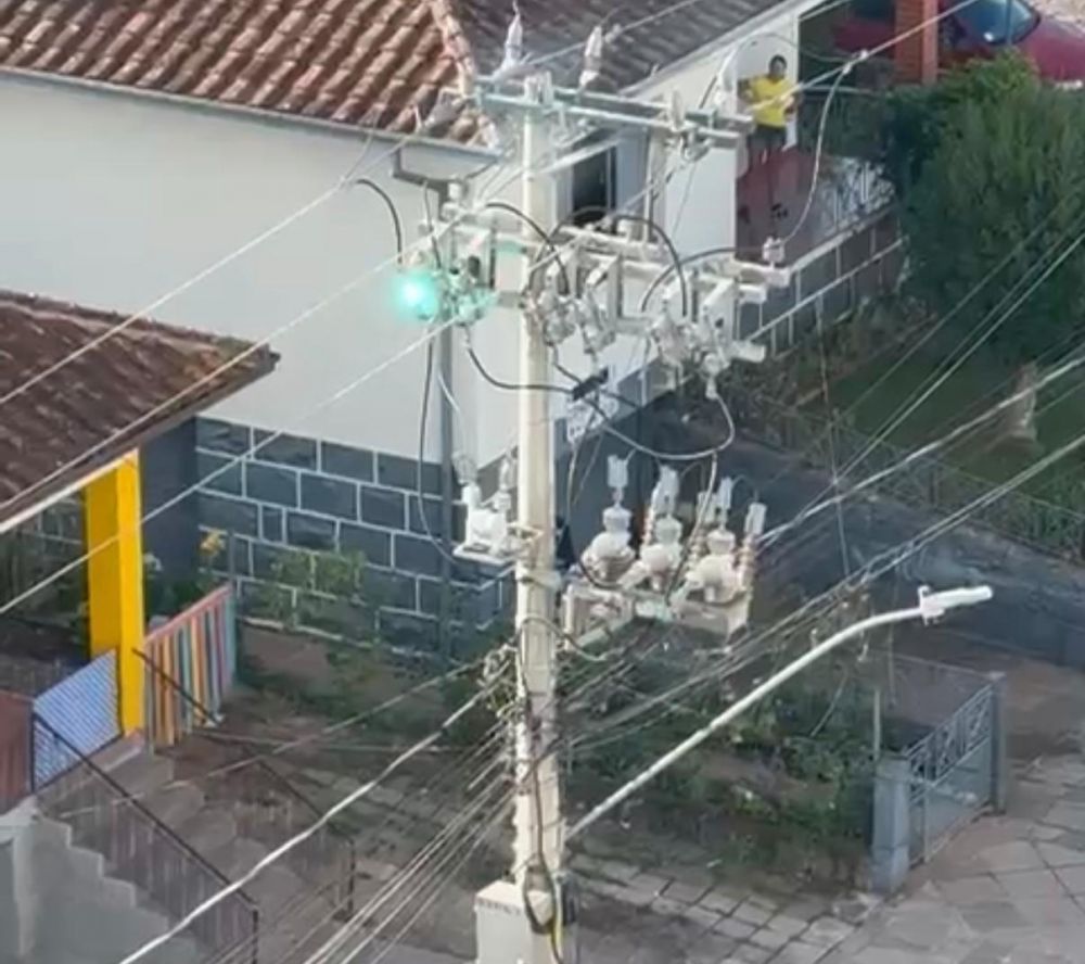 Curto-circuito deixa parte de Garibaldi às escuras nesta quinta-feira