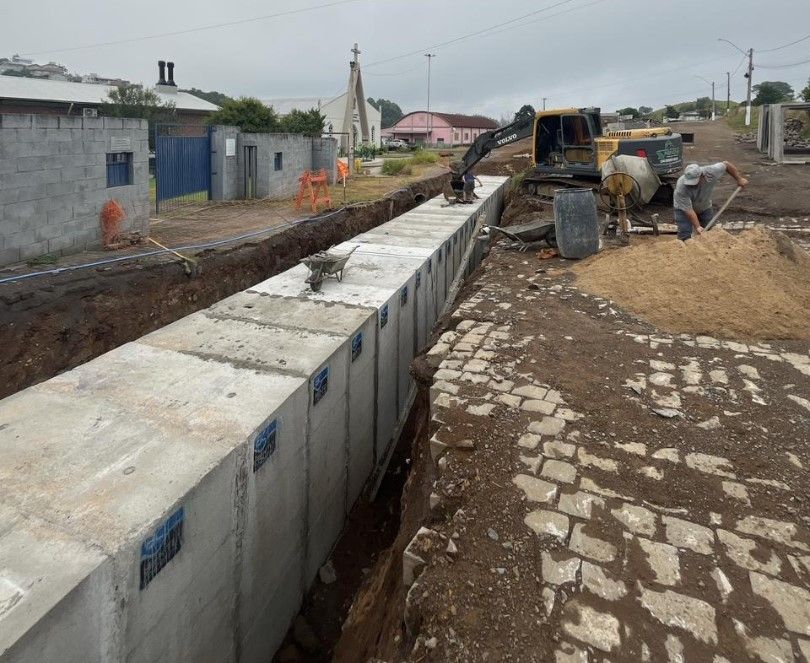 Obra de drenagem entra na reta final em Carlos Barbosa