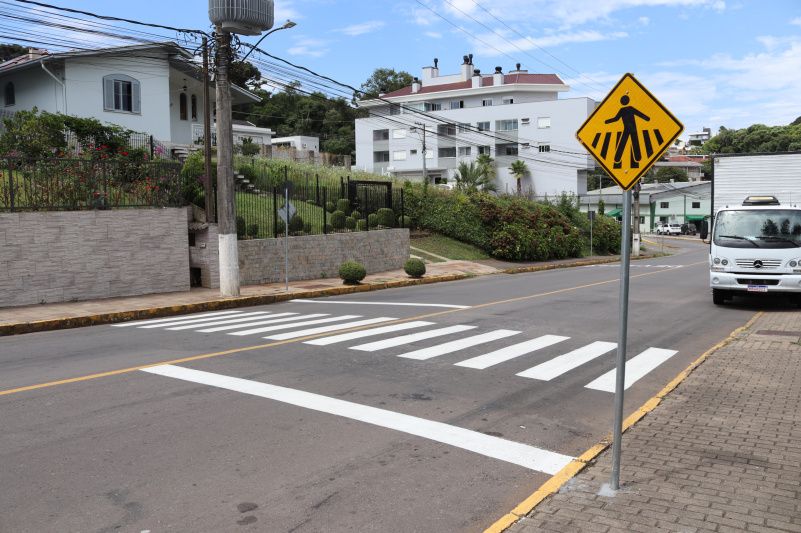 Prefeitura intensifica intervenções e muda sinalização em pontos críticos de Garibaldi