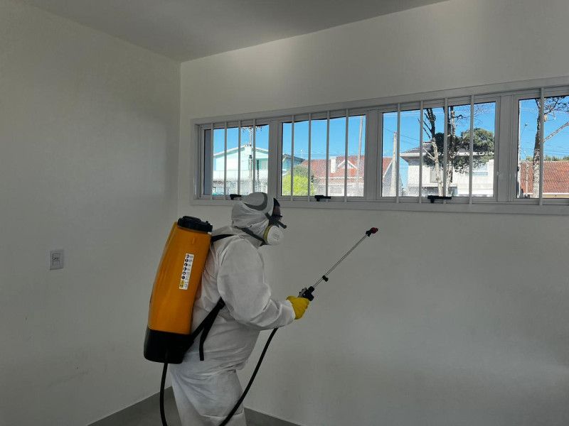 Bairros Peterlongo e Centro recebem operação contra dengue