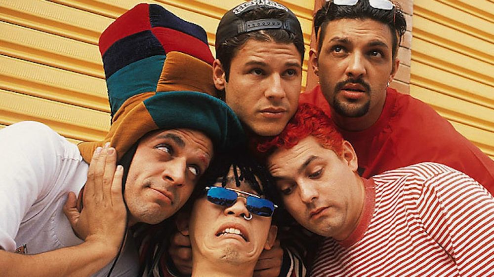 Morte do fenômeno musical Mamonas Assassinas completa 30 anos