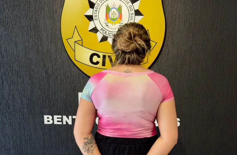 Mulher é presa suspeita de mandar matar o marido em Bento Gonçalves