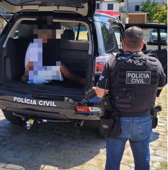 Foragido é preso  em Carlos Barbosa com “jardim particular” de maconha