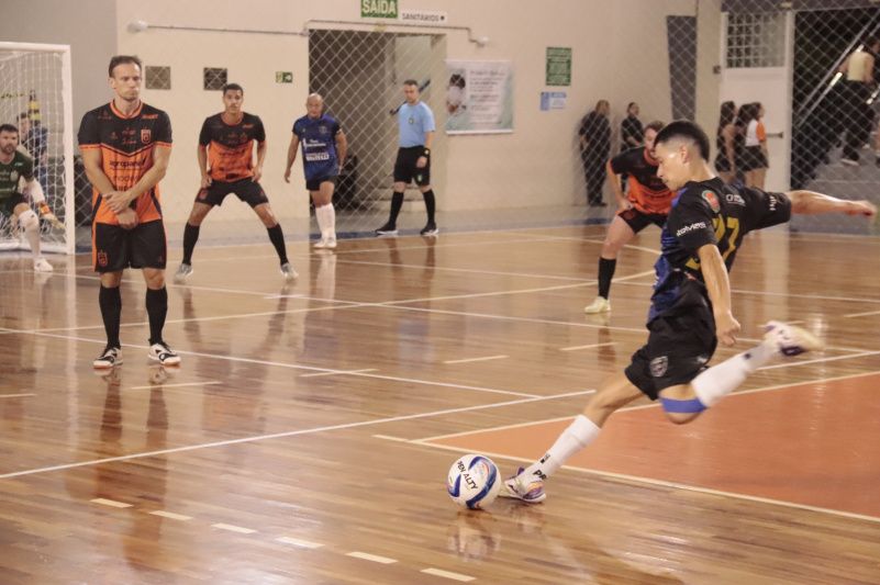 Chuva de gols agita o citadino de Futsal em Garibaldi e define às semifinais