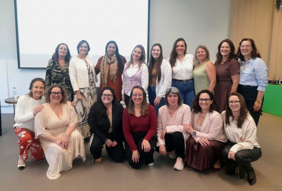 Encontro com especialistas mobiliza educação infantil em Carlos Barbosa