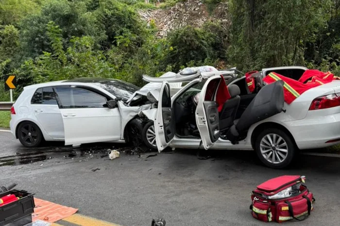 Feriadão começa com grave acidente na BR-470 em Bento Gonçalves