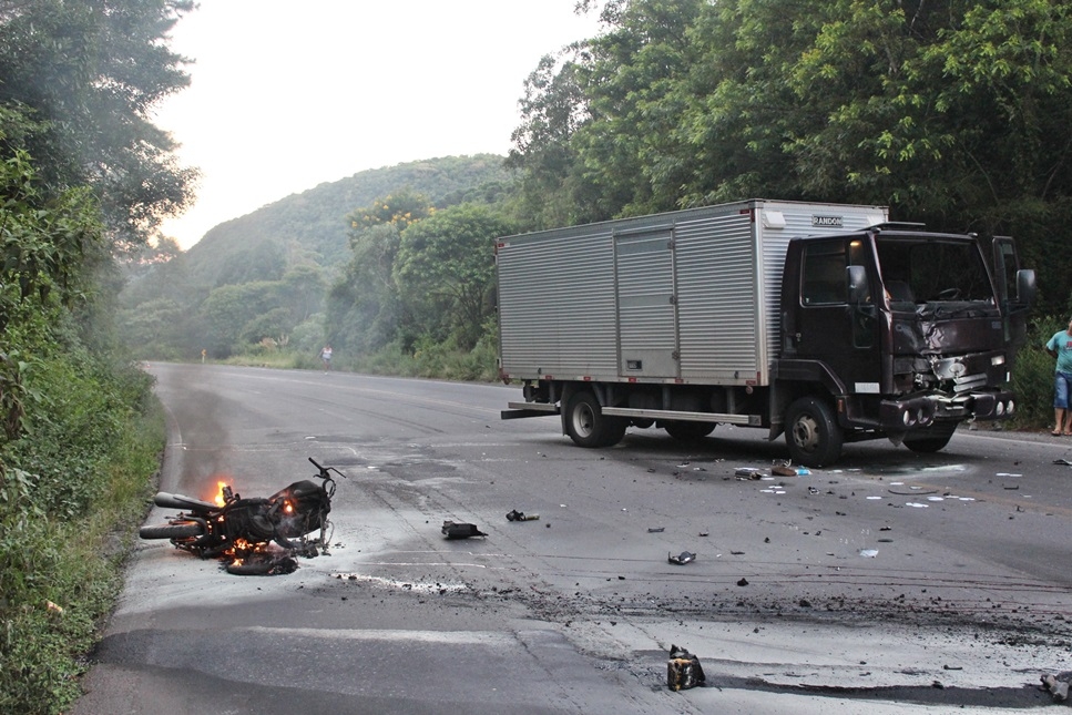 Dois graves acidentes envolvendo motociclista são registrados na região