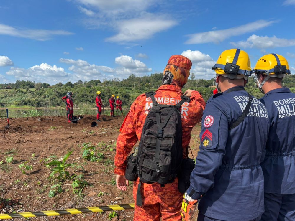Simulação com mais de 250 bombeiros testa tempo de resgate no Vale do Taquari