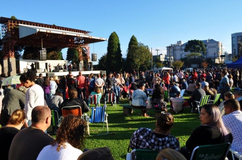 1º de Maio com música, comida e tradição em Carlos Barbosa