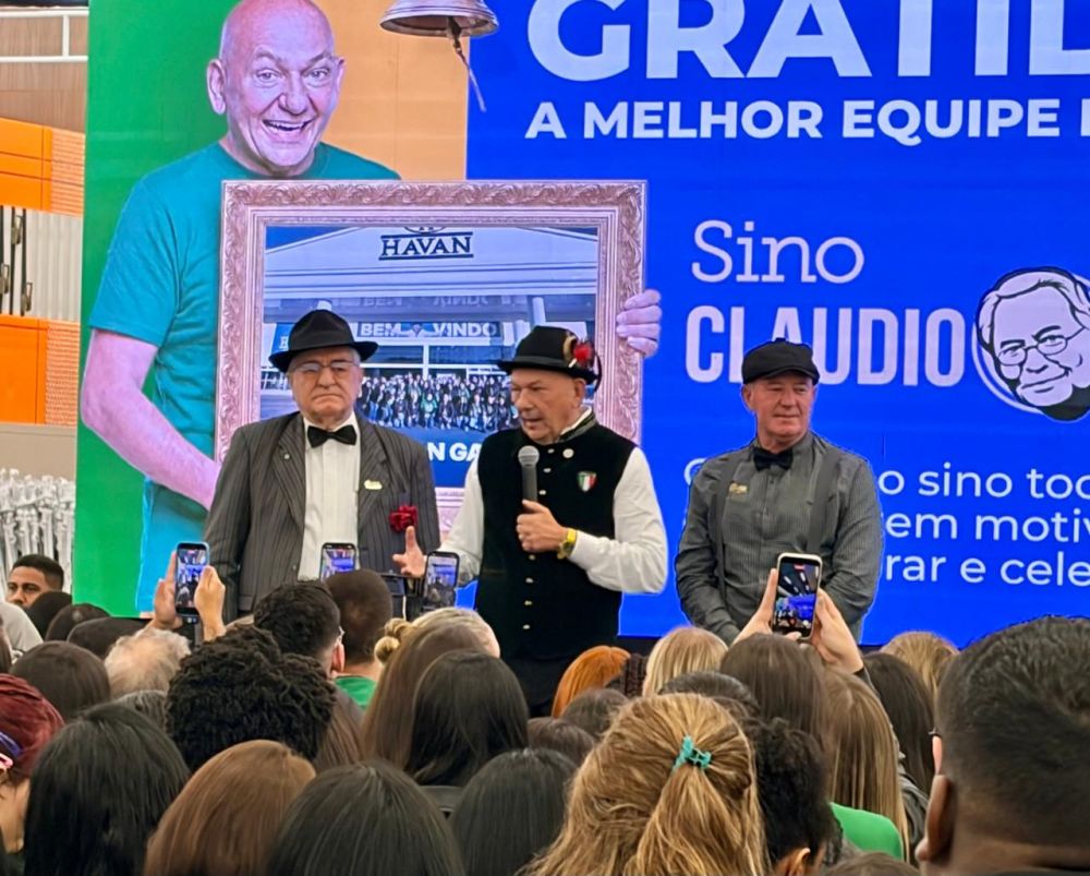 Véio da Havan parou Garibaldi na inauguração de sua 193ª Megaloja
