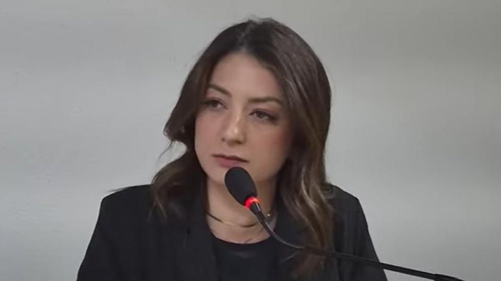 Vereadora debocha da maneira que trabalhador humilde escreve em rede social