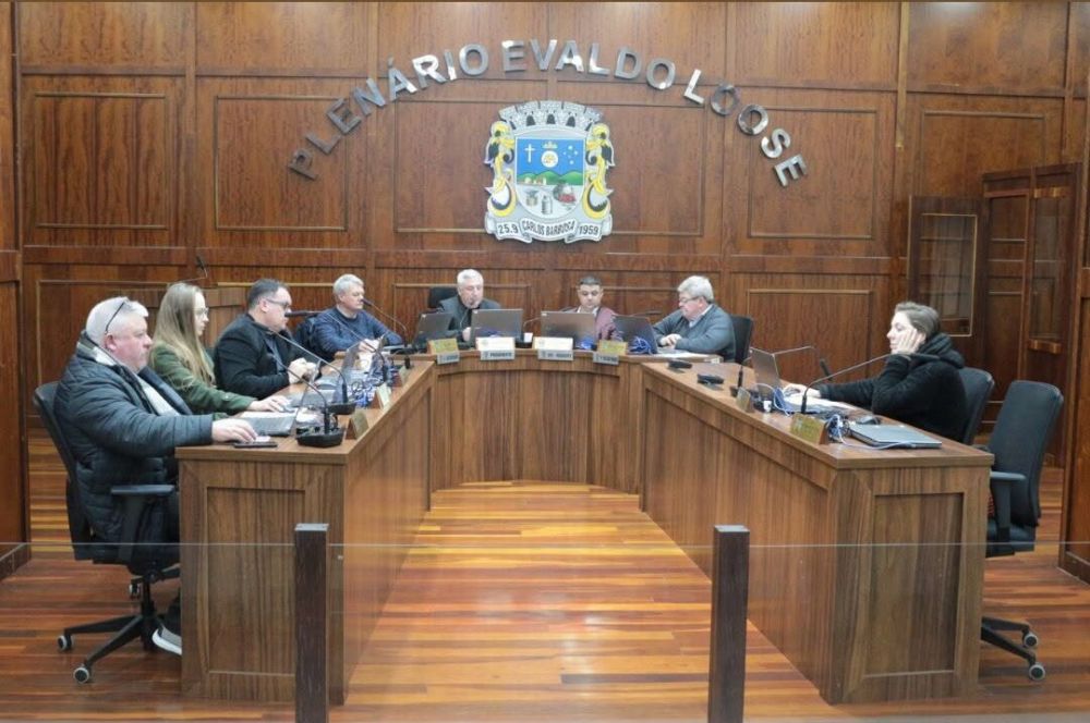 Câmara de Carlos Barbosa aprova abertura de processo disciplinar contra vereador 