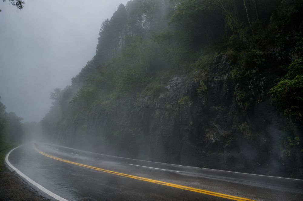 Frio Extremo pode congelar pistas e elevar riscos de acidentes na região