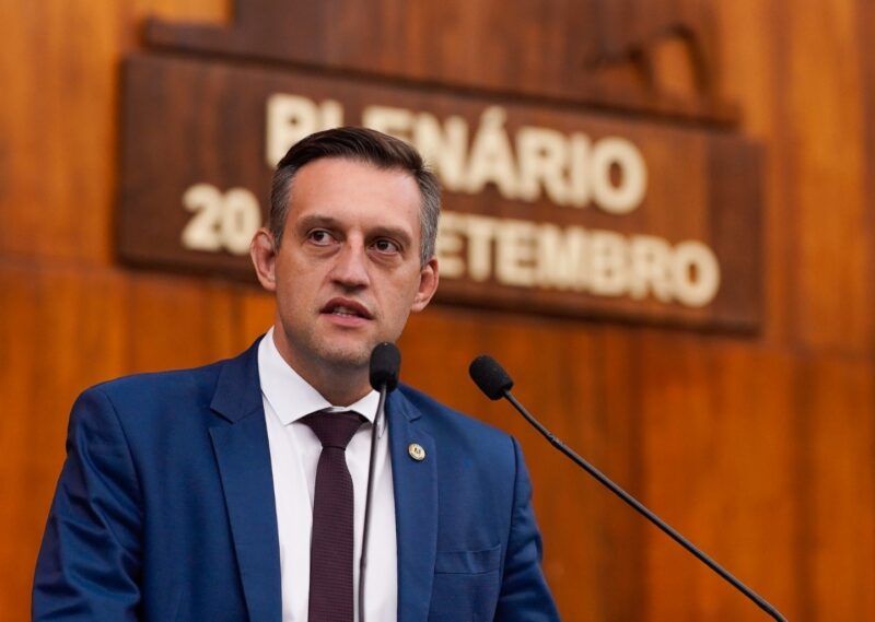 Pasin defende desconto de até 50% no IPVA para quem paga pedágio