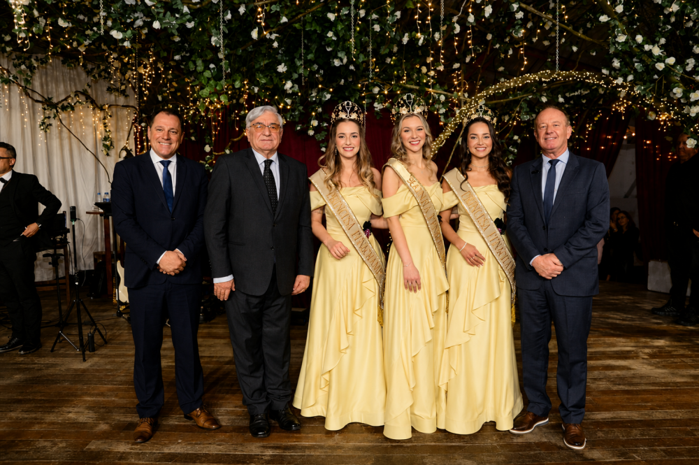 Noite de Gala define a nova corte da Fenachamp 2027 em Garibaldi 