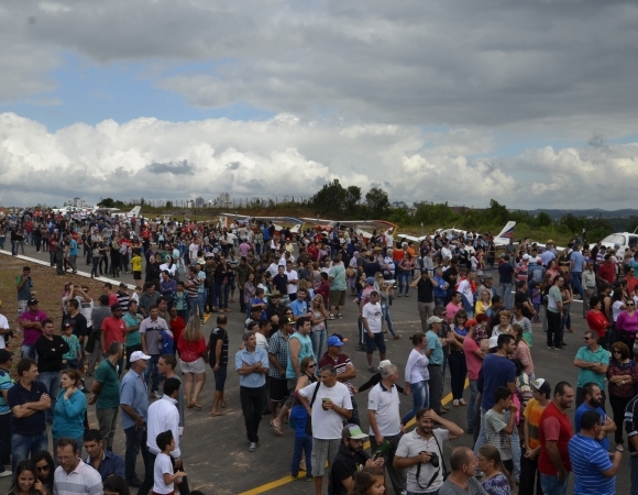 Nova pista do Aeroclube de Bento Gonçalves é inaugurada