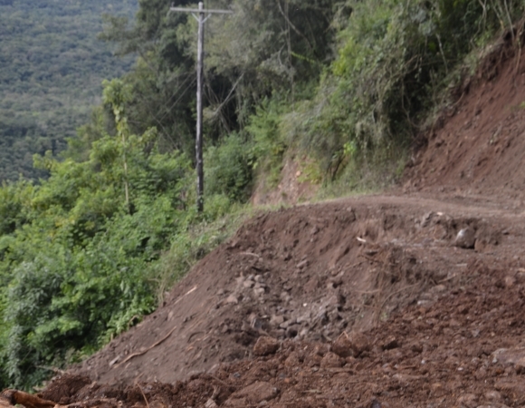 Estrada de Linha Demari, em Bento, está Interditada