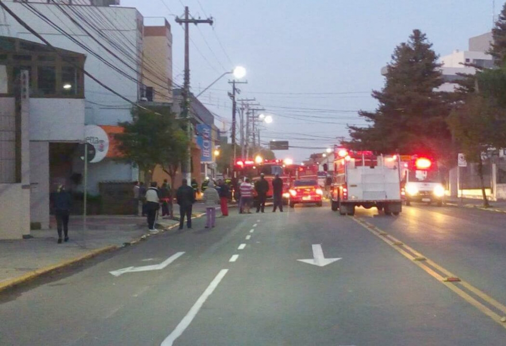 Incêndio mobiliza bombeiros de Bento Gonçalves