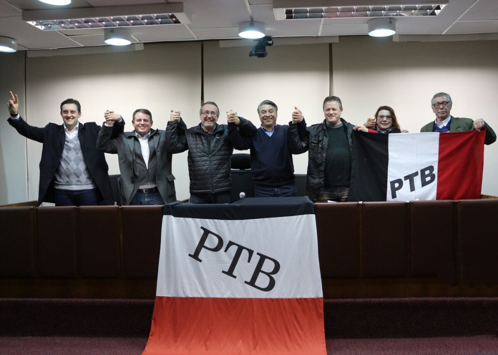 Convenção do PTB de Bento confirma apoio à candidatura de Pasin e Aido Bertuol