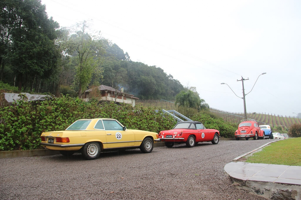 Participantes do XVI Rally Internacional almoçam na Villa Mattuella