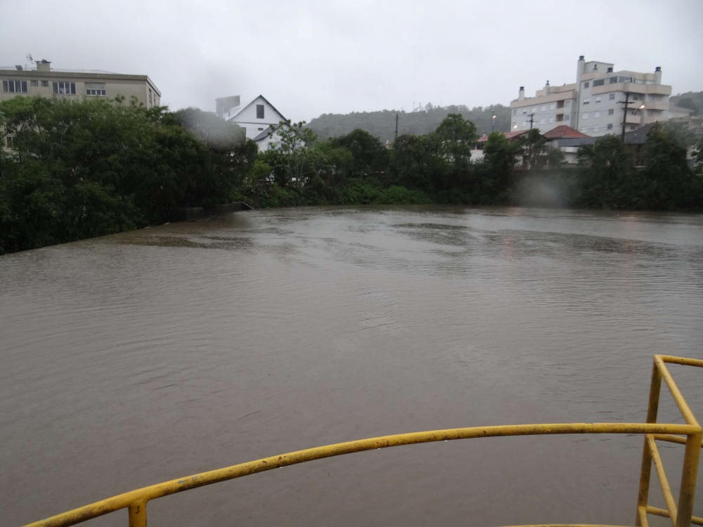 Medida de Segurança faz Corsan abrir comporta da barragem de Garibaldi