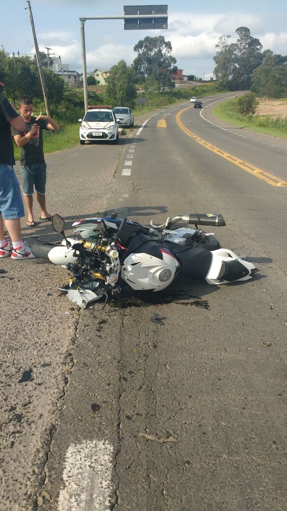 É grave o estado do motociclista que se acidentou na RSC – 453 neste domingo