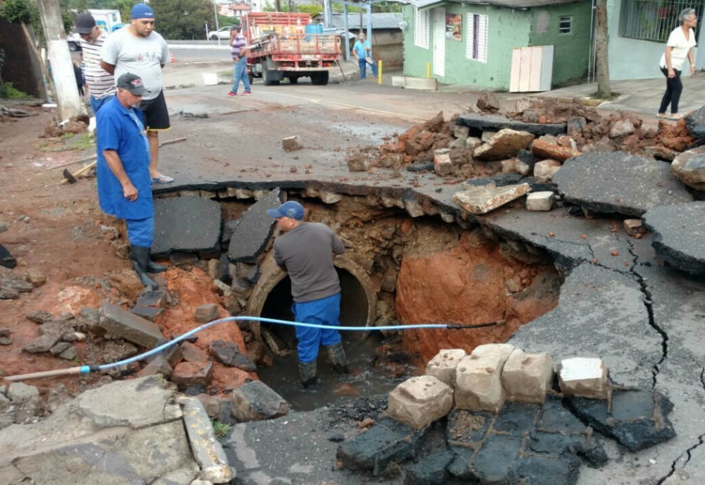 Chuva e vento forte provocam transtornos novamente em Bento Gonçalves