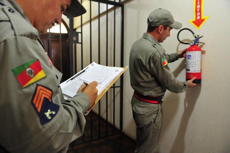 Bombeiros continuam realizando PPCI na região