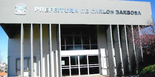 Administração de Carlos Barbosa começa demitir CCs 
