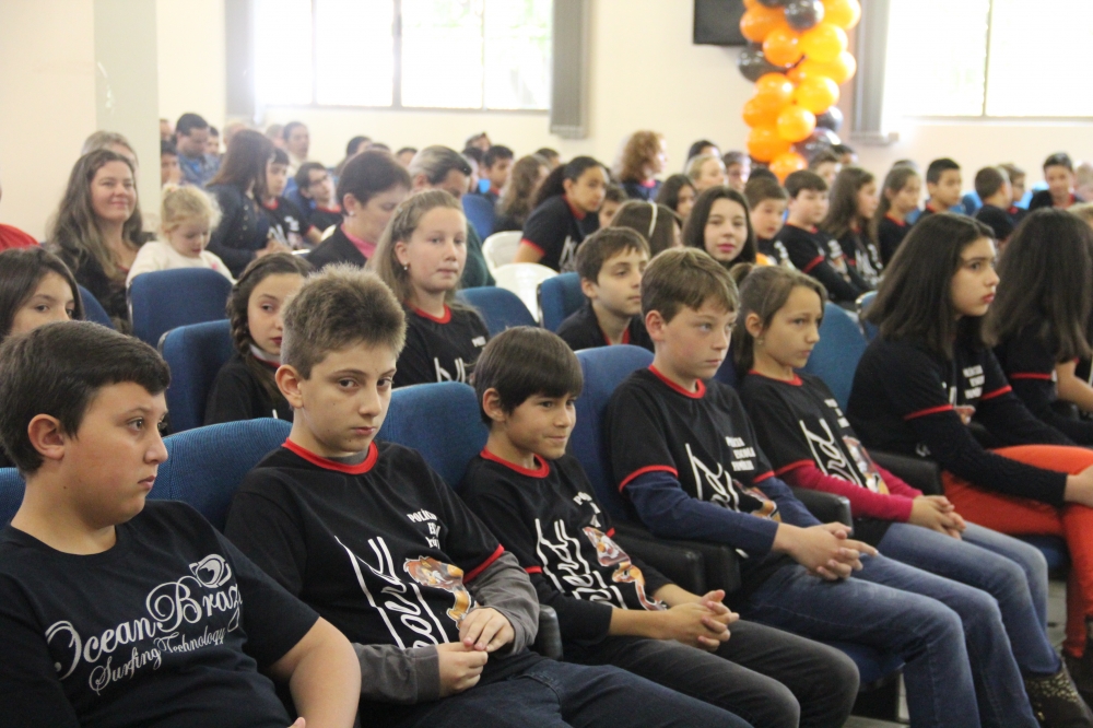 PROERD forma alunos em Garibaldi