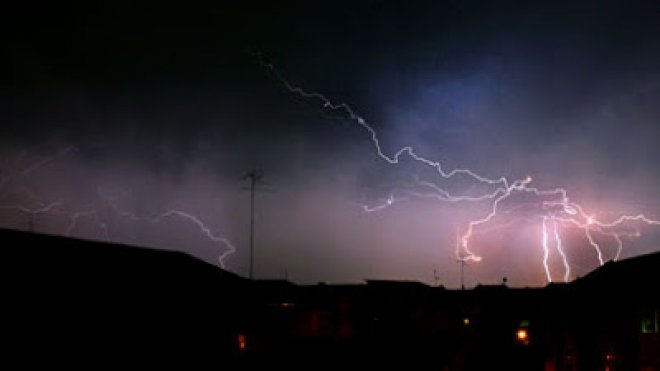 Mais de 53 mil pontos estão sem luz devido a temporais no Estado