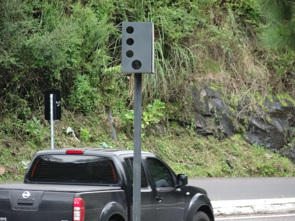 DNIT instala controlador de velocidade na RSC-453 em Garibaldi