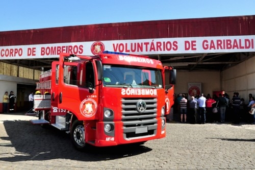 Bombeiros promovem venda de “kits refeição” para construir nova sede