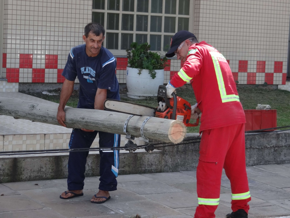 Buarque de Macedo ficou bloqueada no início da tarde deste sábado