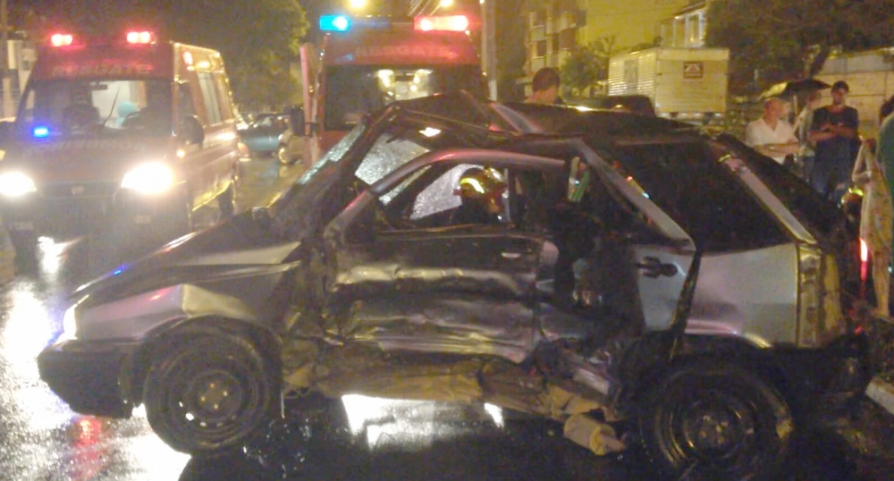 Grave acidente na Avenida Independência em Garibaldi deixa quatro feridos