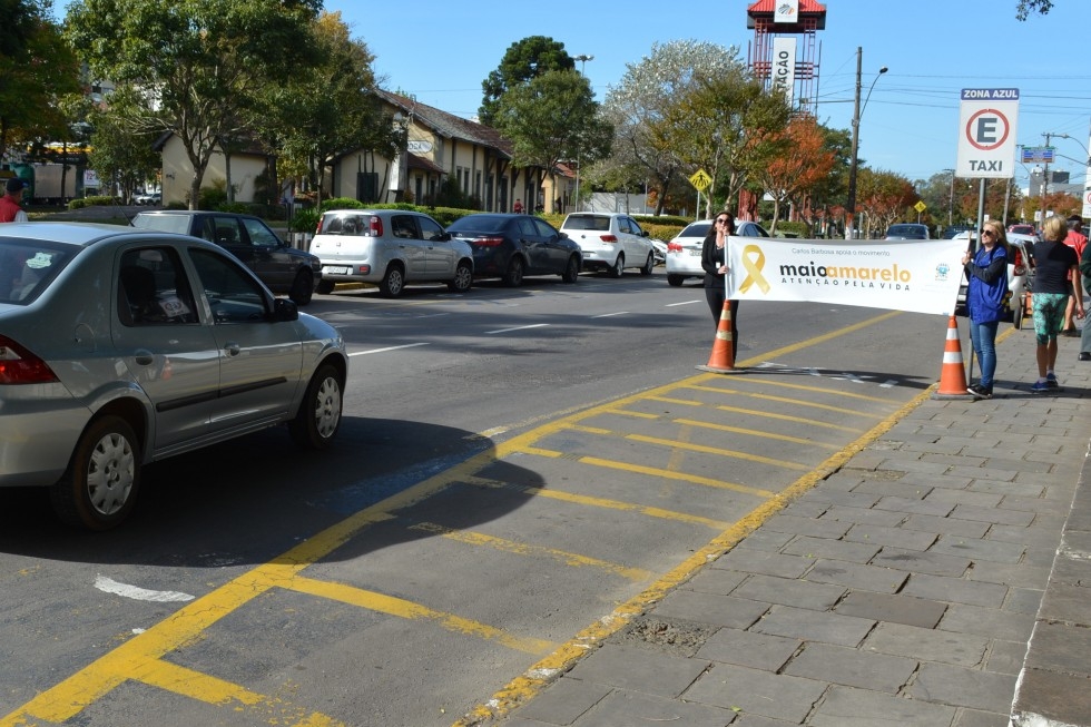 Maio Amarelo alerta para conscientização de motoristas por um trânsito mais seguro